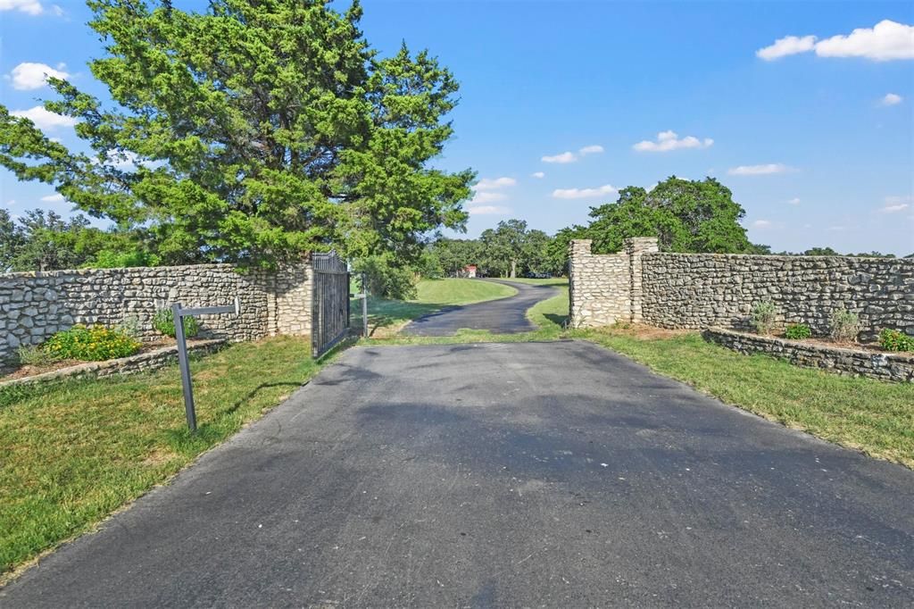 Photo of 1200 Old Decatur Road, Decatur, TX 76234 (MLS # 21245107)