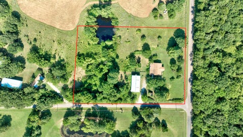 Photo of 22 Easy Street, Whitesboro, TX 76273 (MLS # 21335358)