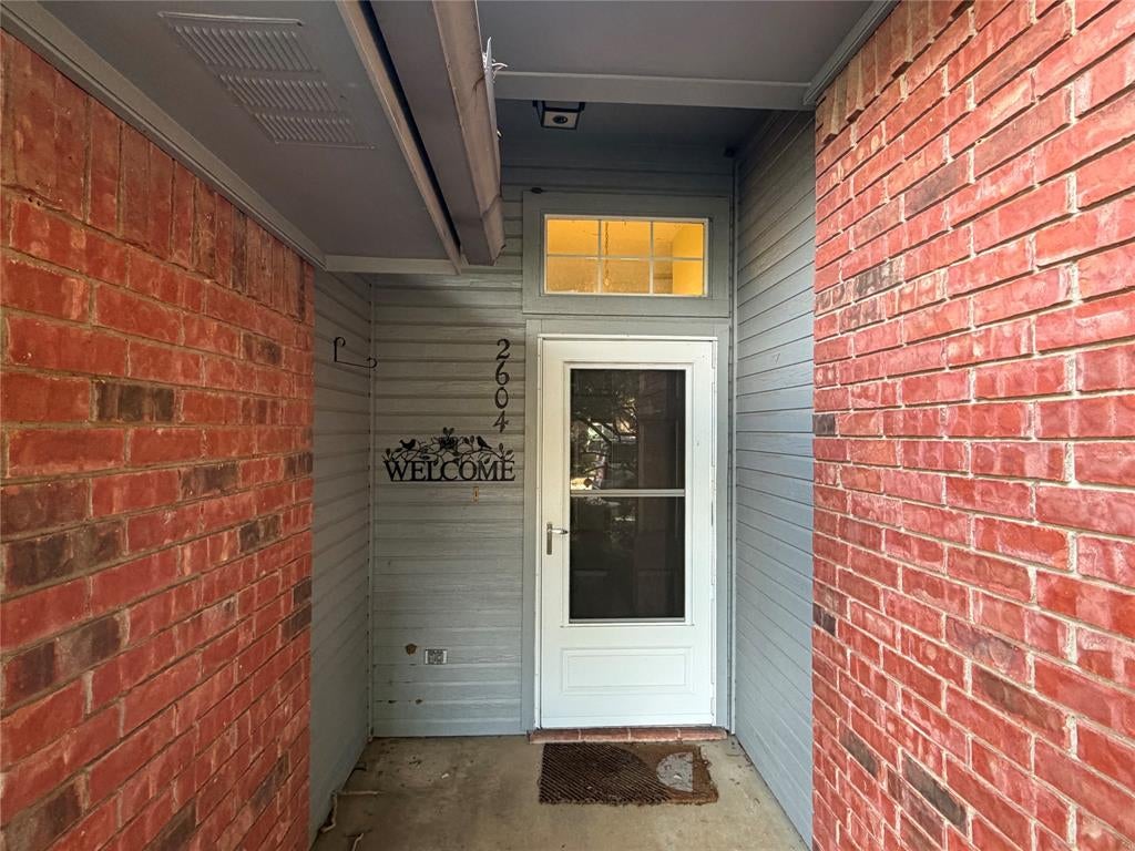 Photo of 2604 Oak Park Drive, Denton, TX 76209 (MLS # 21420333)