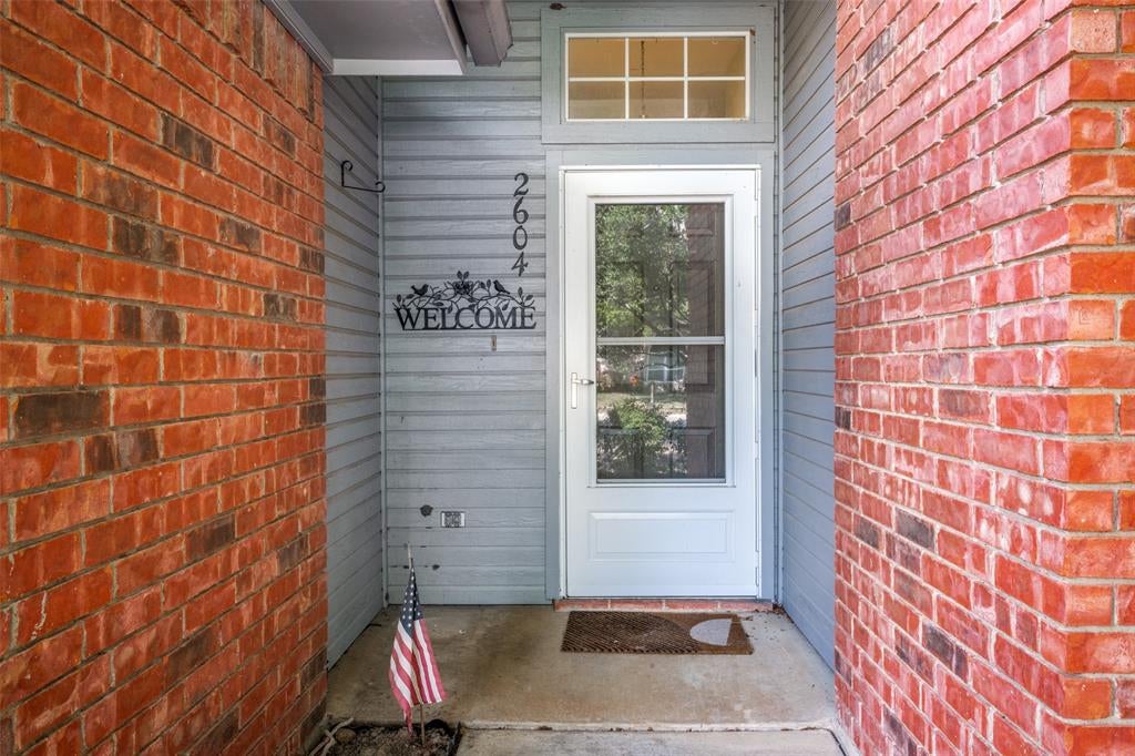 2604 Oak Park Drive