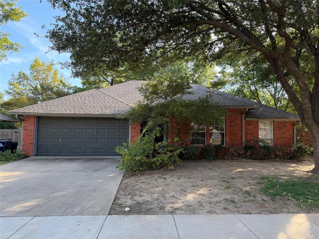 Photo of 2604 Oak Park Drive, Denton, TX 76209 (MLS # 21420333)