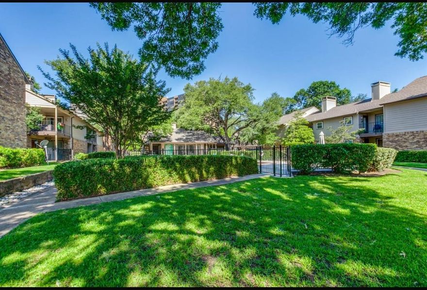 Welcome to this Charming first floor, fully furnished & Updated condo In a prime North Dallas location
This stunning condo is sure to take your breath away. Featuring a fully furnished and tastefully updated open floor plan, the home offers one spacious bedrooms with walk-in closets and a full bathroom.
Located on the first floor, the unit provides direct, easy access to the pool, common grounds, and mailbox. Additional conveniences include private covered parking, cable TV, and central hot water, all included in the HOA.
This property comes completely turnkey—all furniture, appliances, décor, and a fully equipped kitchen convey with the sale.
 A must-see property that combines comfort, style, and unbeatable location!