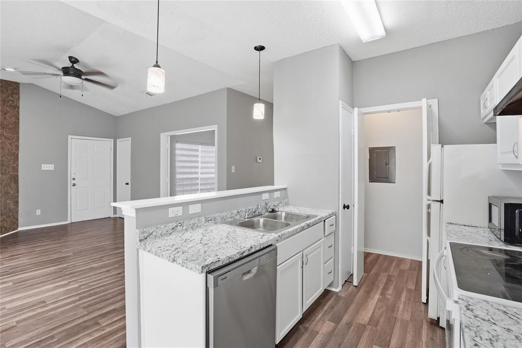 4115 Esters Road 712