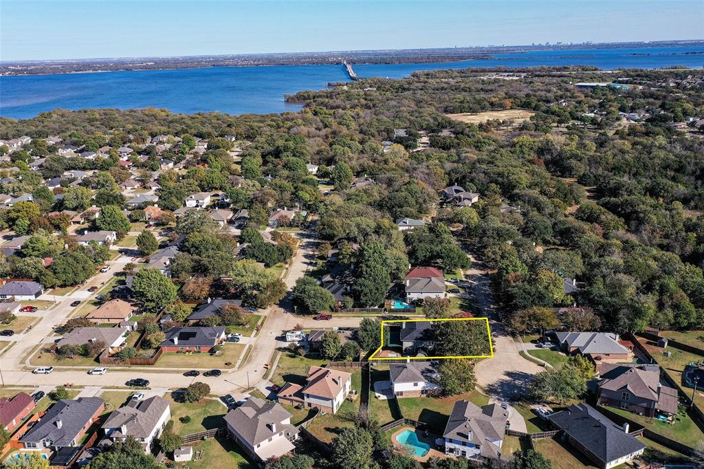 321 Georgian Oak Court