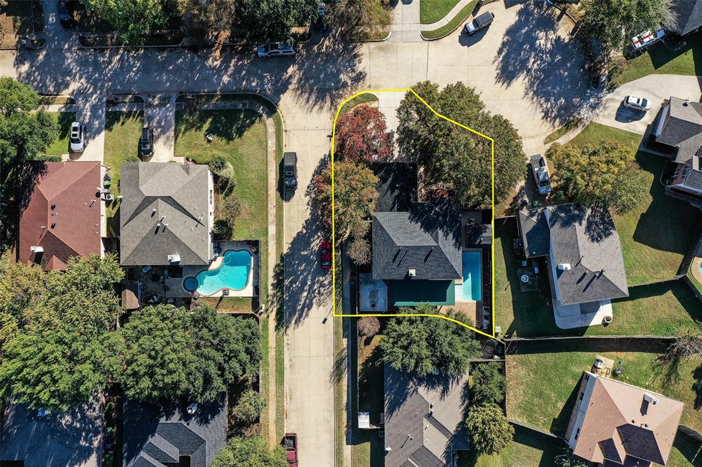 321 Georgian Oak Court