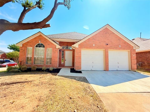 Photo of 7960 Salmon Run Way, Fort Worth, TX 76137 (MLS # 21393986)