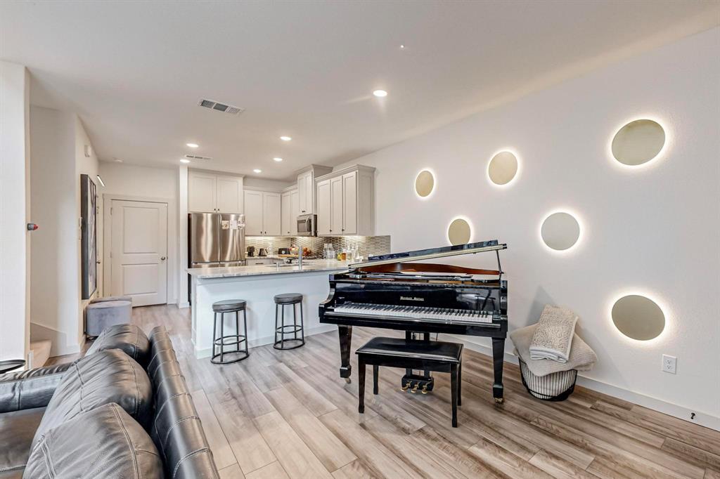 Villas Southgate Ph 2 - Residential Lease