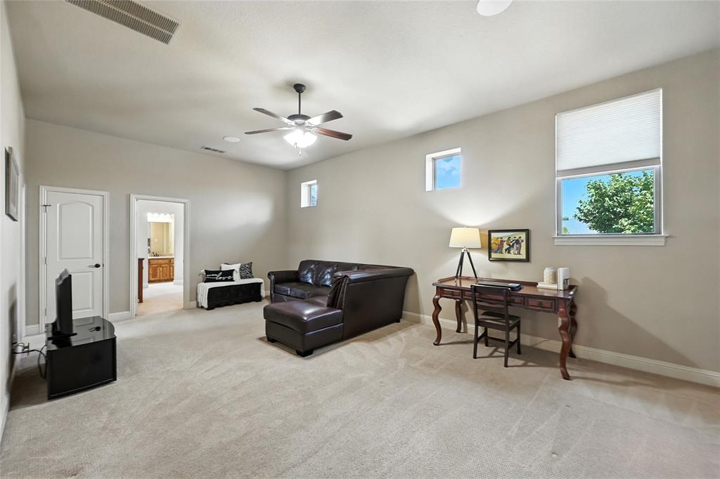 Highland Village, Texas 75077, United States, 4 Bedrooms Bedrooms, ,5 BathroomsBathrooms,Residential,Pending,203989