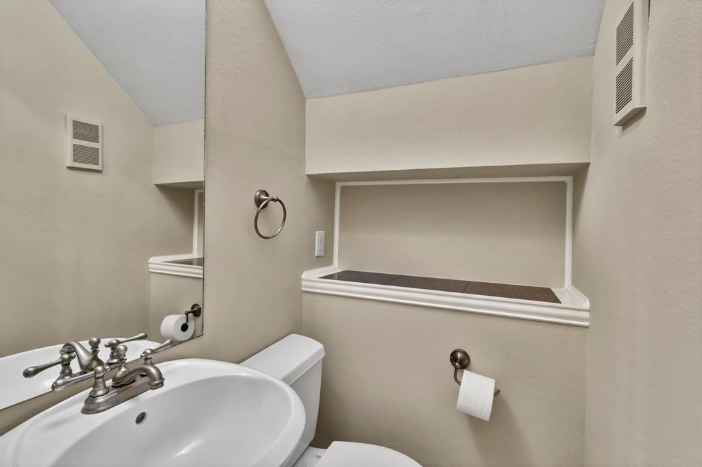 Rosedale Condo - Residential Lease