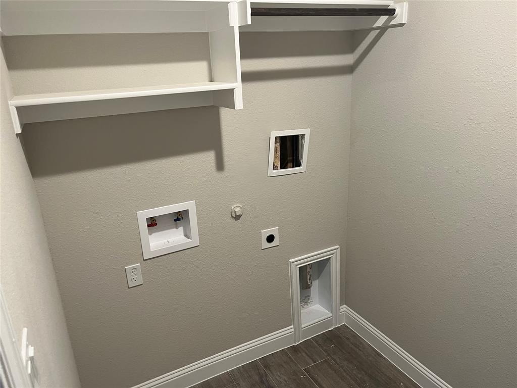 Trenton, Texas 75490, United States, 3 Bedrooms Bedrooms, ,2 BathroomsBathrooms,Residential,Active,21125