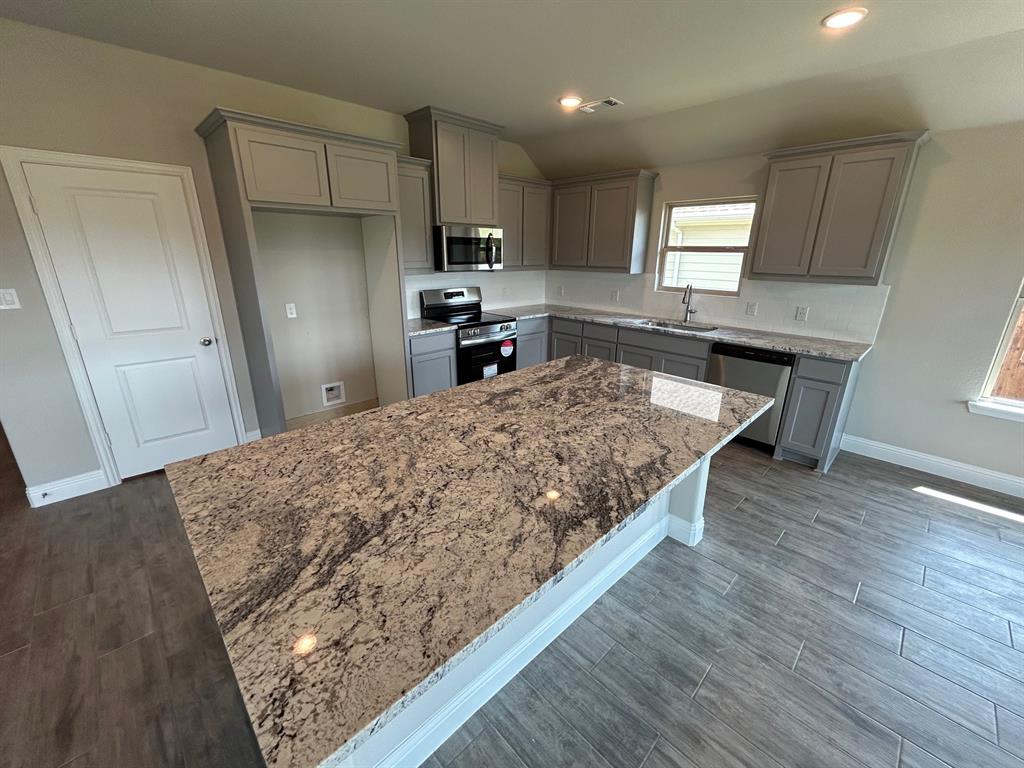 Trenton, Texas 75490, United States, 3 Bedrooms Bedrooms, ,2 BathroomsBathrooms,Residential,Active,21125