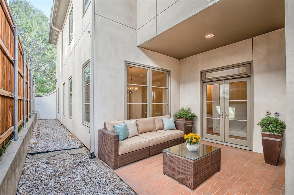 Queensborough Heights Add - Residential