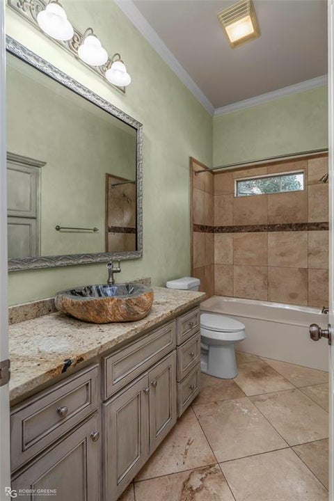 Tiny photo for 110 Esplanade Court, Bossier City, LA 71111 (MLS # 21396576)