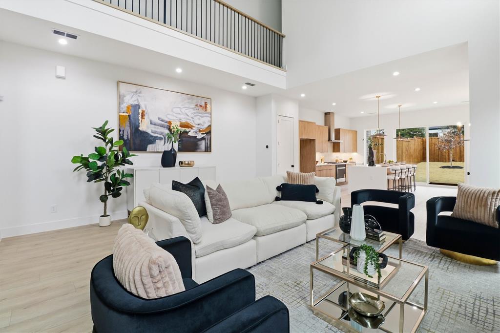 Mount Auburn - Residential Income