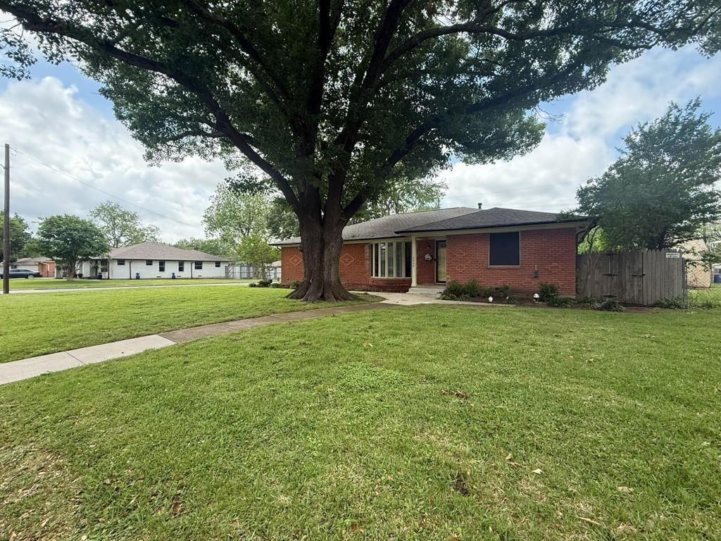 2424 Dorrington Drive