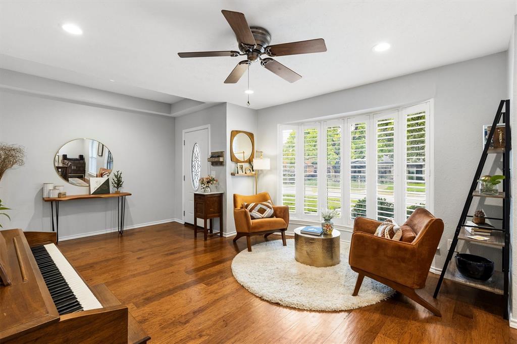 1809 Greenway Drive
