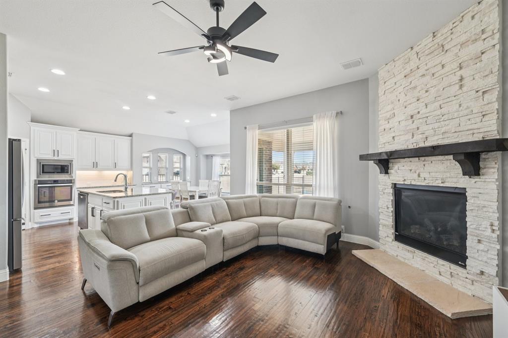 COUNTRY LAKES NORTH PHASE 3A1 & 3B - Residential