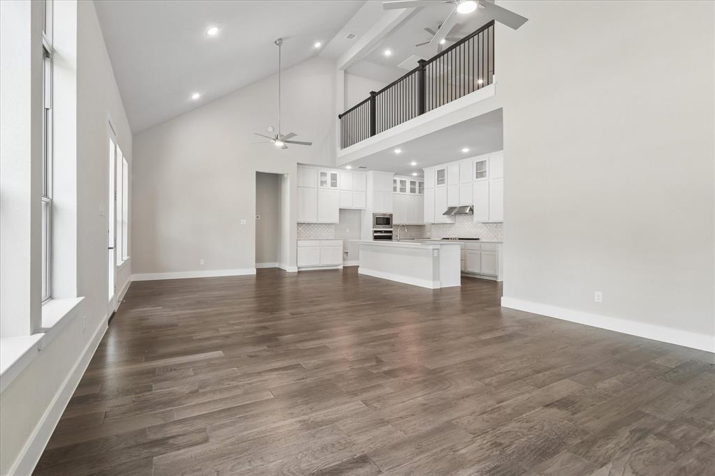 914 Paradise Lane