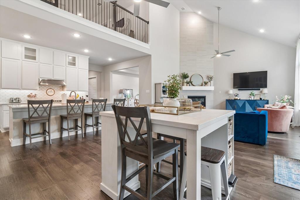 914 Paradise Lane
