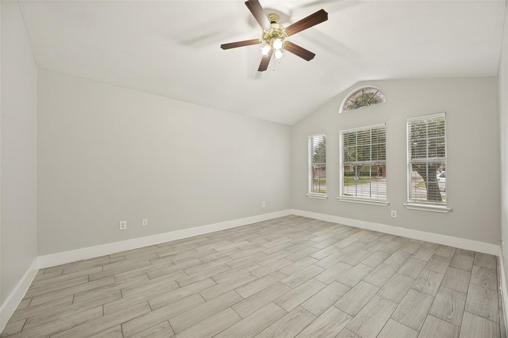 1009 Enlow Circle