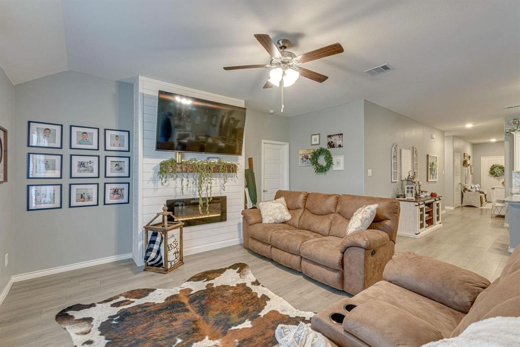 Trailstone Ph 1 - Residential Lease