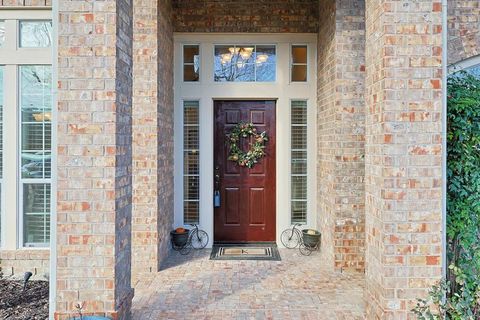 Photo of 501 Maple Leaf Lane, McKinney, TX 75071 (MLS # 21138750)