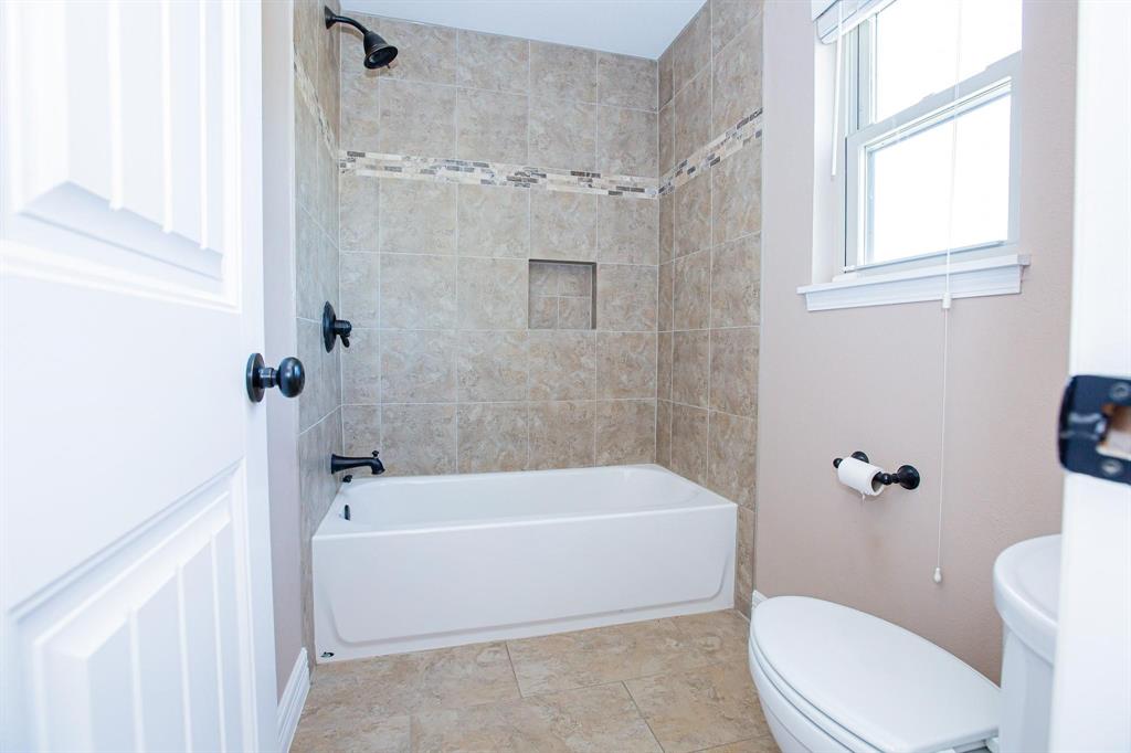 Briarwood Estates - Residential Lease