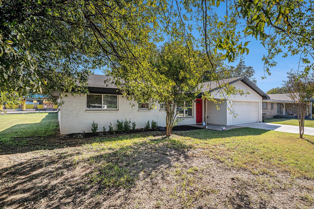 807 Poindexter Avenue