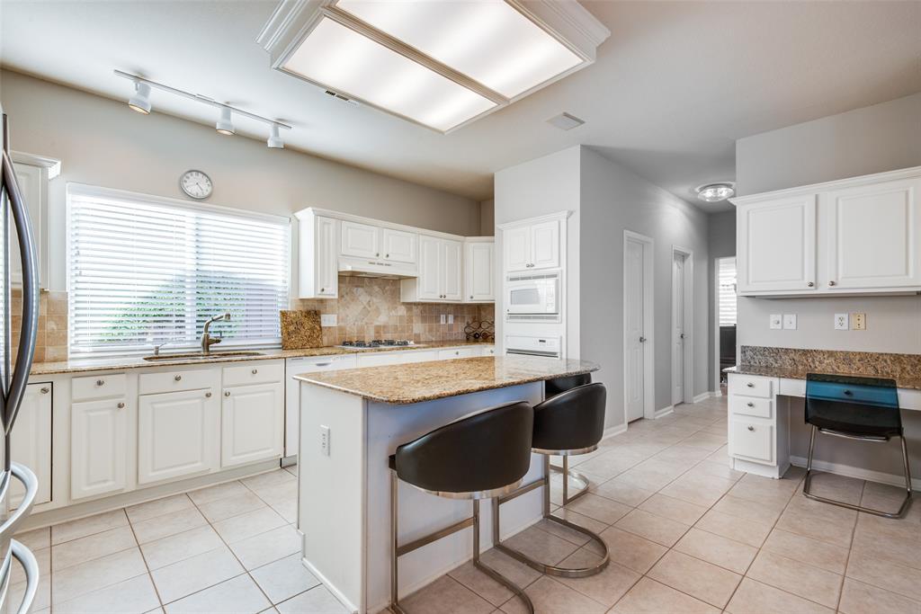 Oakbrook Park Estates Ph II - Residential Lease