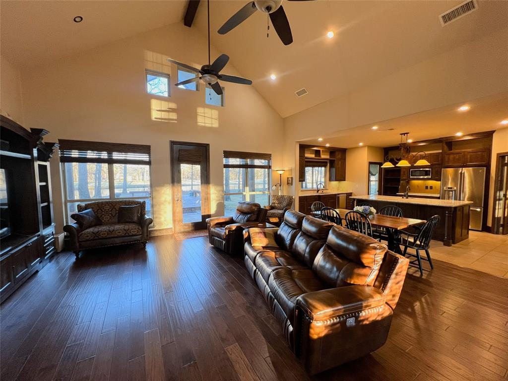 501 Private Road 5980