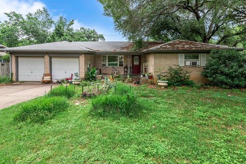 716 Norwood Drive Hurst TX 76053