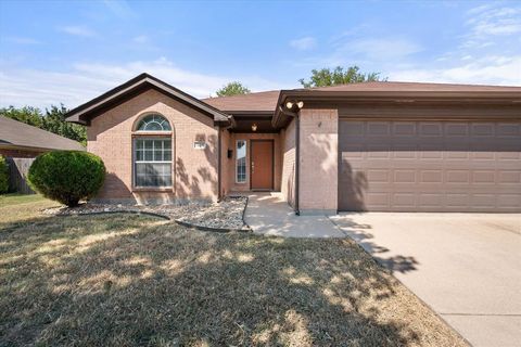 566 Tanglewood Drive Burleson TX 76028