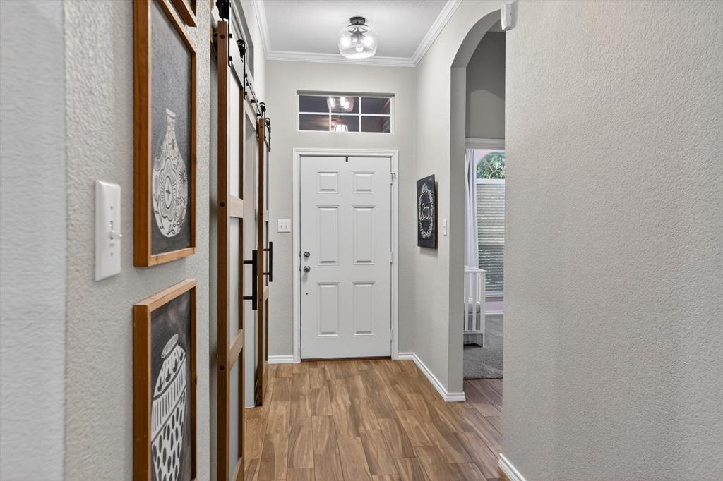 9122 Water Oak Drive