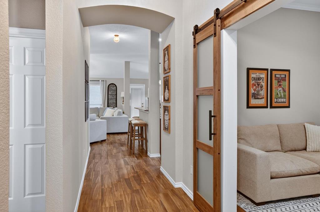 9122 Water Oak Drive