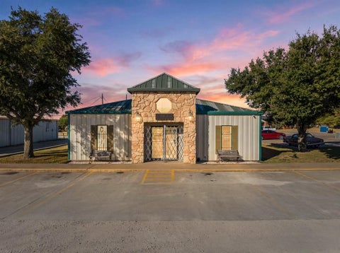 Photo of 1225 N Brazos Street N, Whitney, TX 76692 (MLS # 21391456)