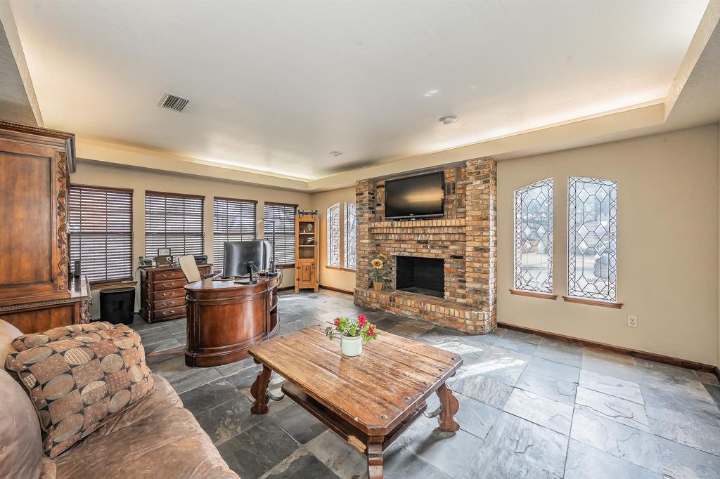 2200 Woodstock Drive