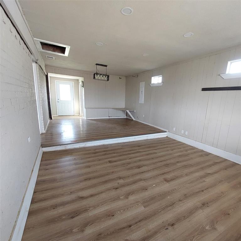 2084 County Road 4308