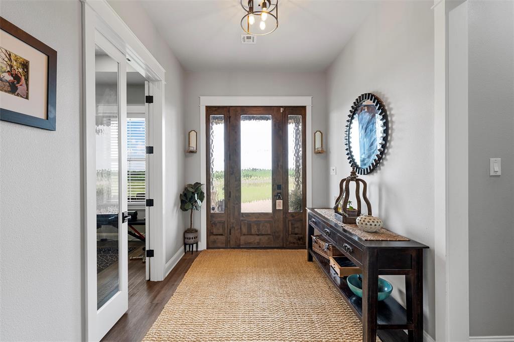 785 W County Line Road E