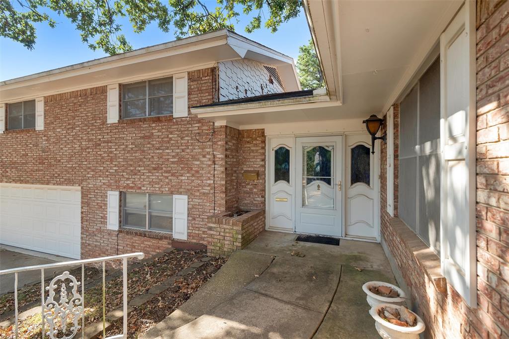 1520 W Main Street