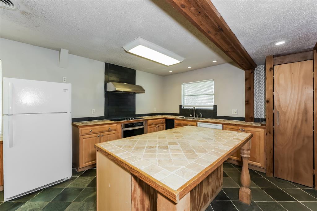 Univ Annex-Rev - Residential Lease