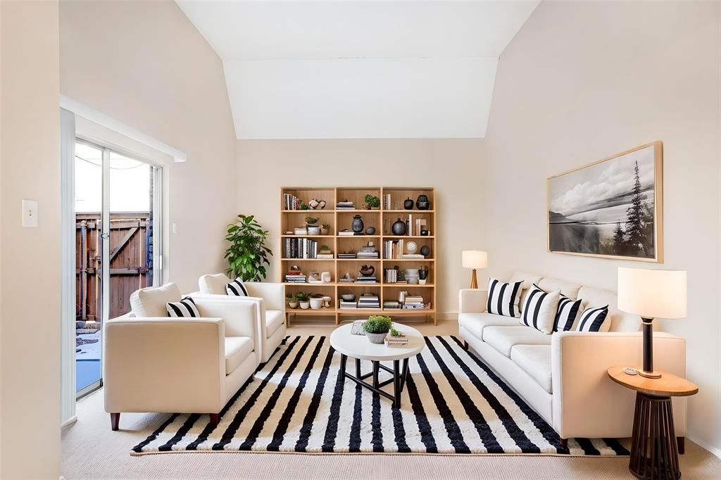 Richardson Lifestyle Townhomes - Residential