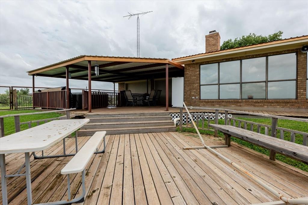 WAGGONER RANCH - MOONSHINE - Residential