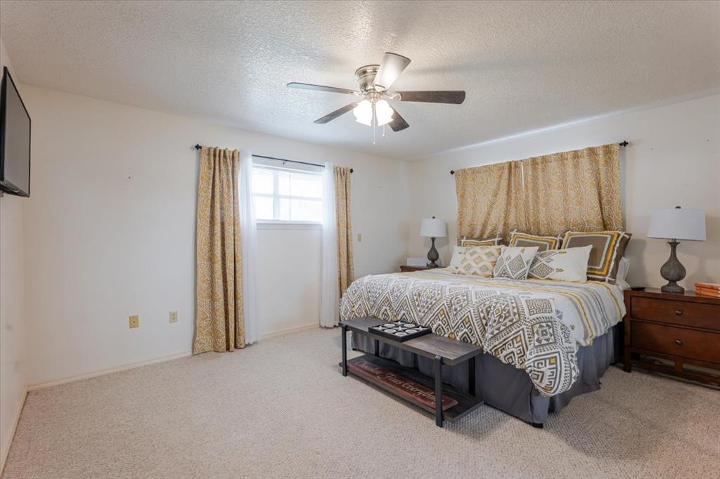 WAGGONER RANCH - MOONSHINE - Residential