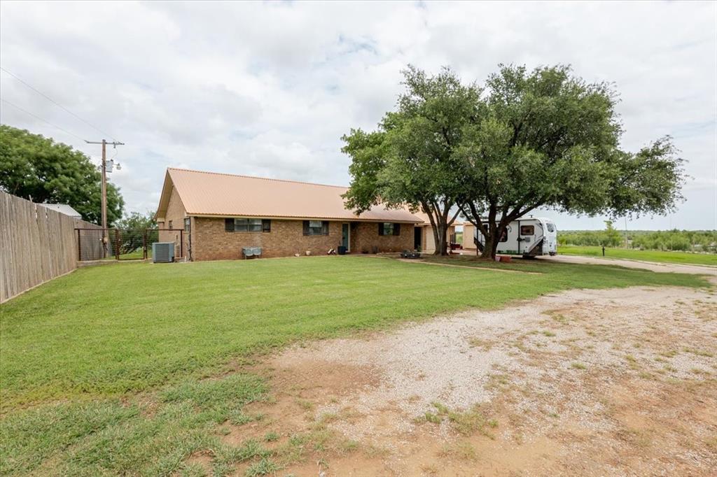 WAGGONER RANCH - MOONSHINE - Residential