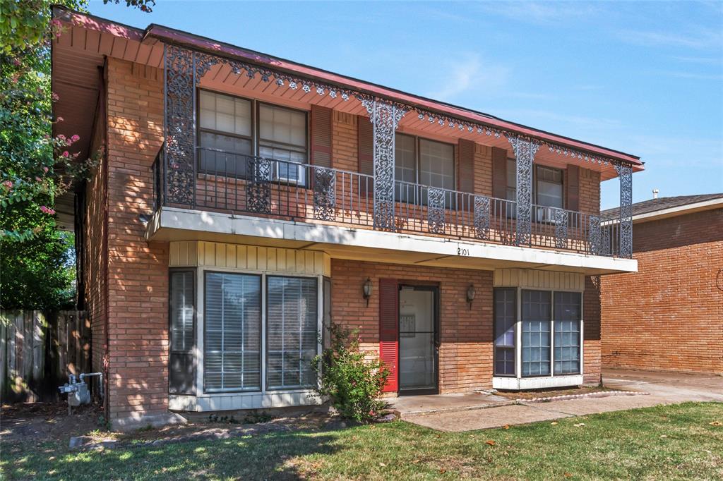 2101 Oakhurst Drive A-D