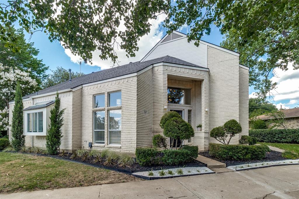 3723 Royal Lane