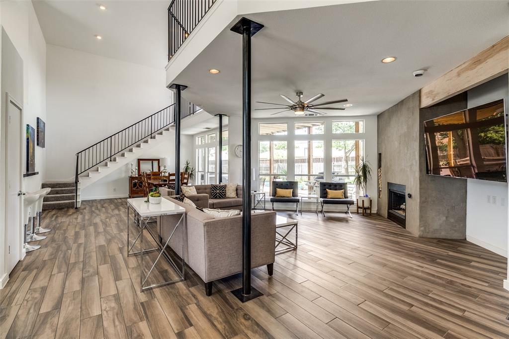 3723 Royal Lane
