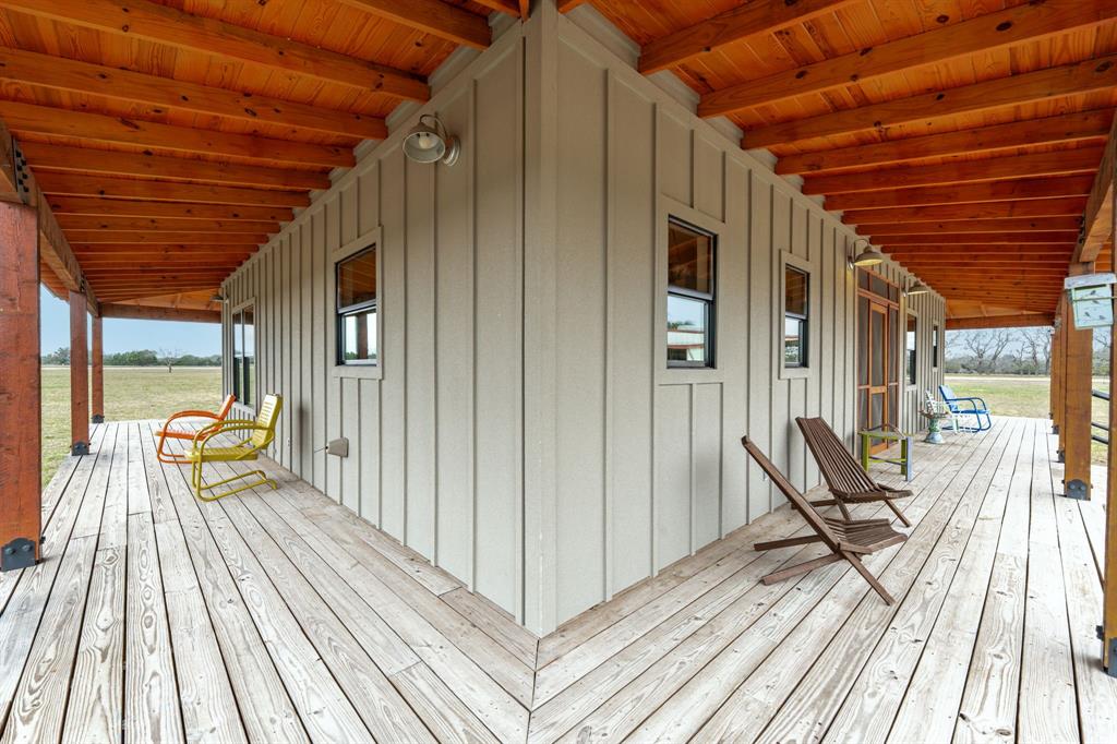1287 Private Road 2120