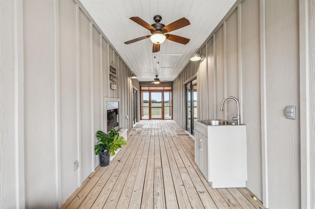 1287 Private Road 2120