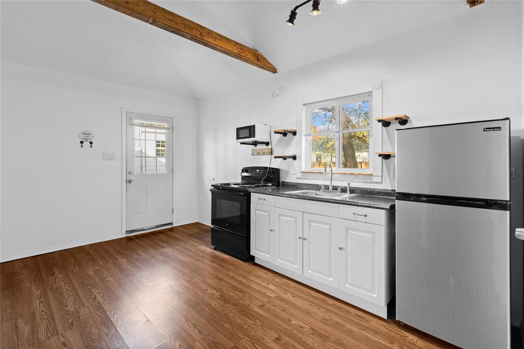 Bluebonnet Acres - Residential Lease